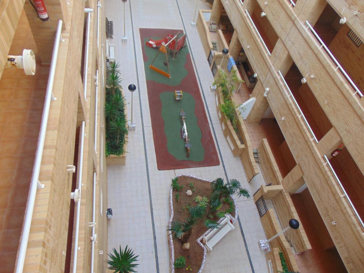 Apartamentos Varios Con 2 Dorm En Marina Dor , La Playa De Amplaries 47 , Vista Lateral Al Mar 오로페사델마르 외부 사진