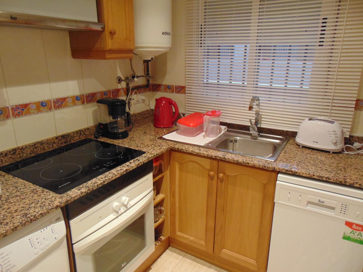 Apartamentos Varios Con 2 Dorm En Marina Dor , La Playa De Amplaries 47 , Vista Lateral Al Mar 오로페사델마르 외부 사진