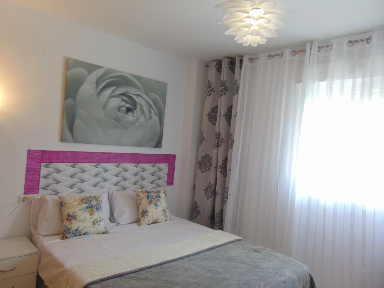 Apartamentos Varios Con 2 Dorm En Marina Dor , La Playa De Amplaries 47 , Vista Lateral Al Mar 오로페사델마르 외부 사진