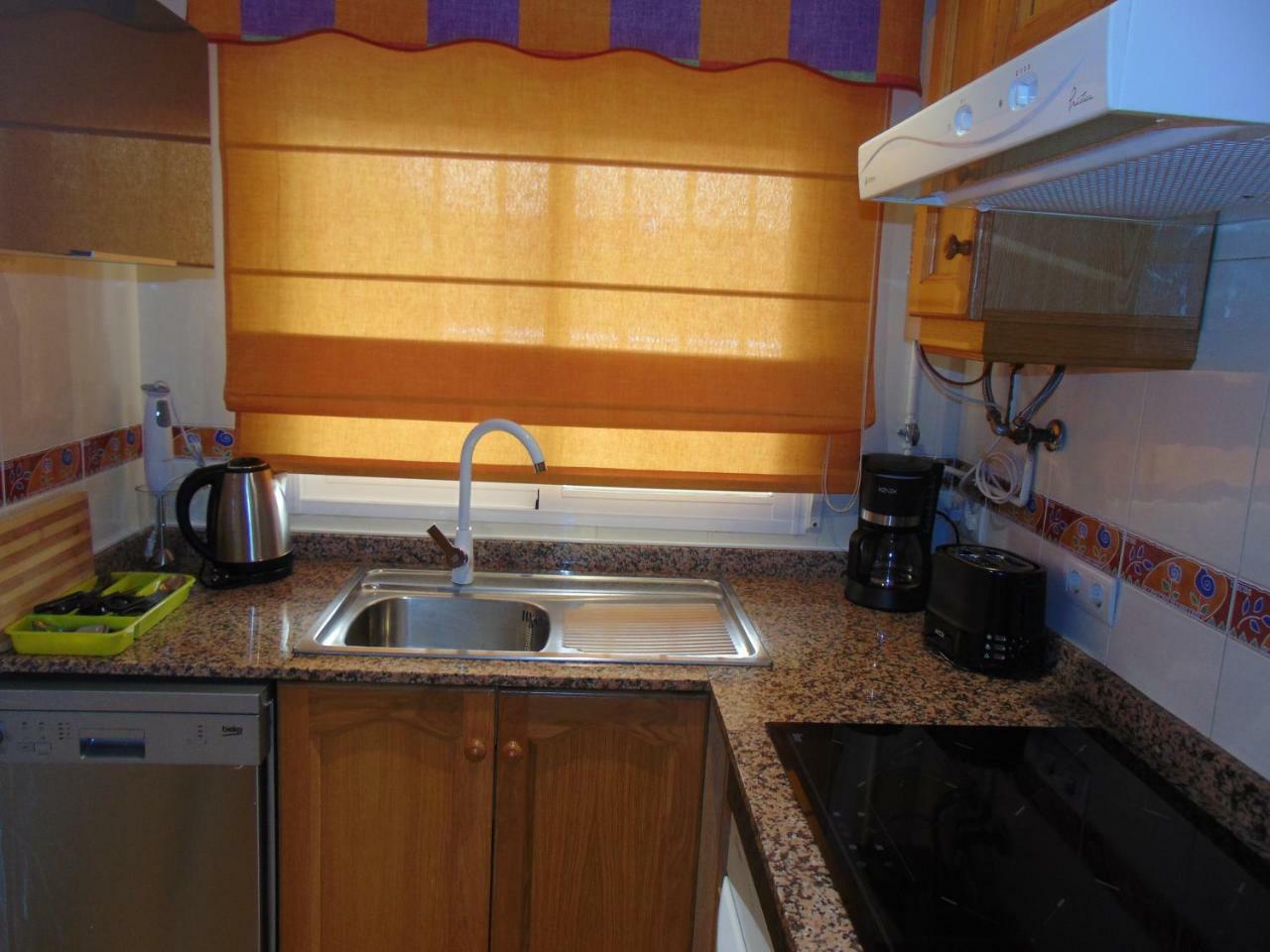 Apartamentos Varios Con 2 Dorm En Marina Dor , La Playa De Amplaries 47 , Vista Lateral Al Mar 오로페사델마르 외부 사진